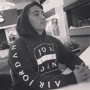 Meet your Posher, Sebastian